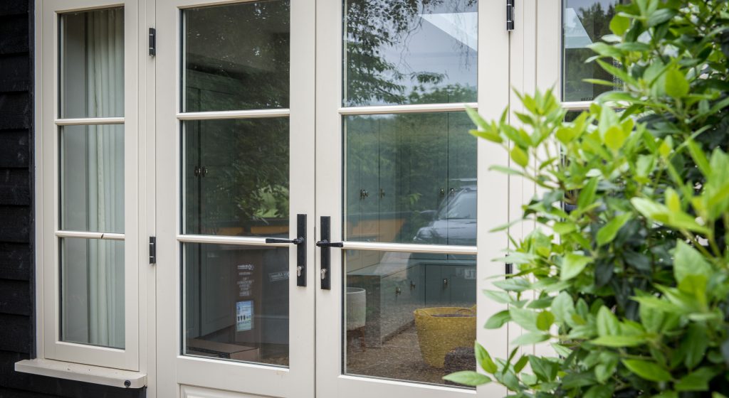 Bespoke timber & alluminium windows & doors